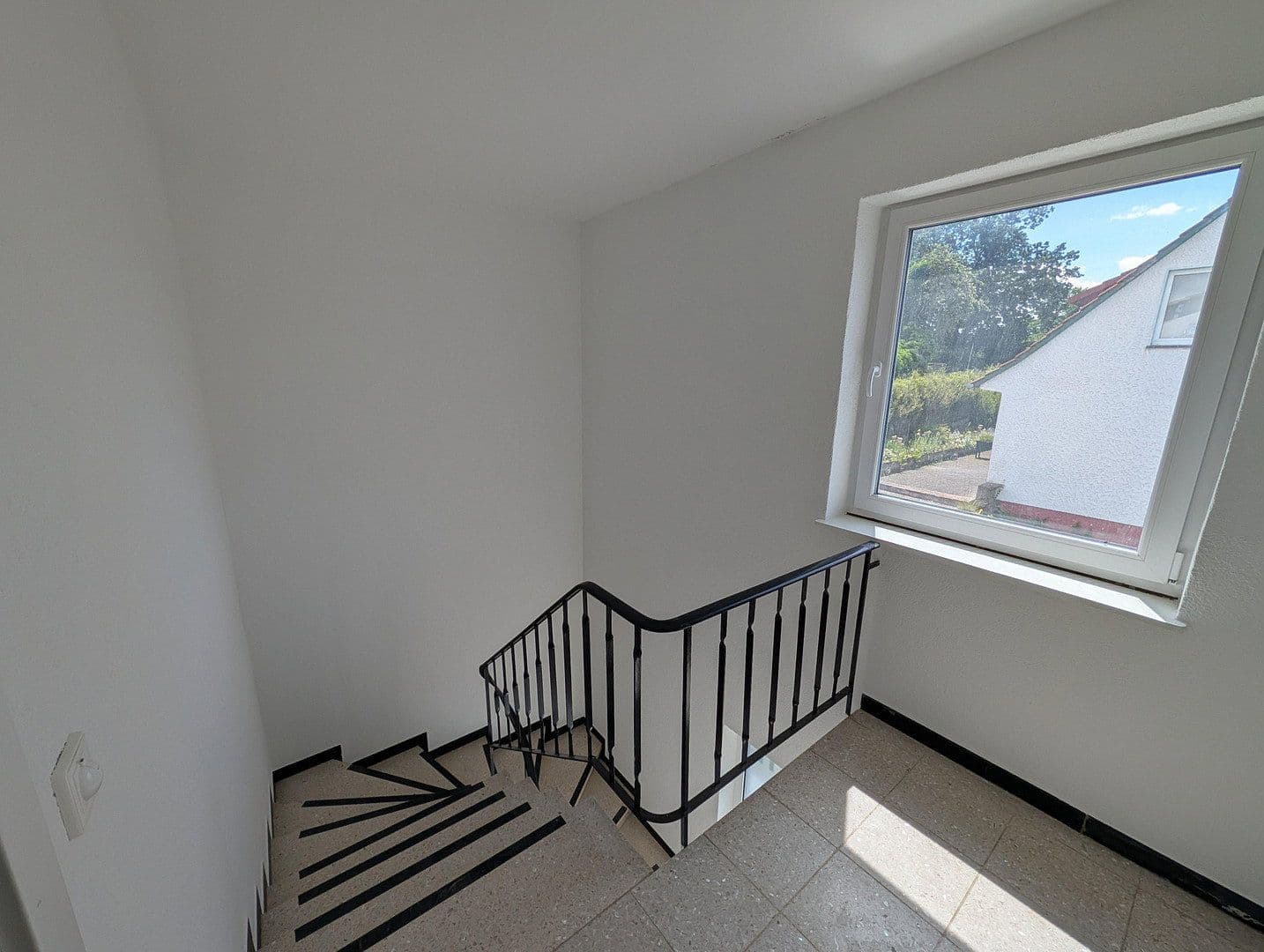 Prodej domu 200 m², pozemek 752 m², Jesberg, Hessen Prodej domu 200 m², pozemek 752 m², Jesberg, Hessen