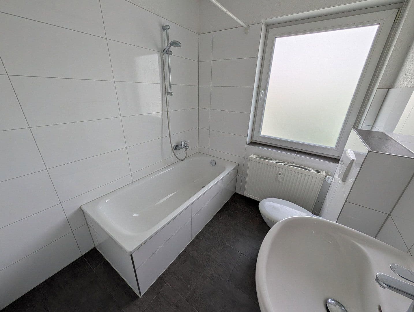 Prodej domu 200 m², pozemek 752 m², Jesberg, Hessen Prodej domu 200 m², pozemek 752 m², Jesberg, Hessen