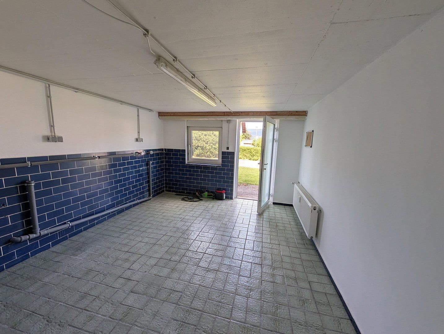 Prodej domu 200 m², pozemek 752 m², Jesberg, Hessen Prodej domu 200 m², pozemek 752 m², Jesberg, Hessen