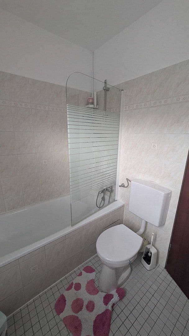 Prodej domu 139 m², pozemek 318 m², Flörsheim, Hessen Prodej domu 139 m², pozemek 318 m², Flörsheim, Hessen