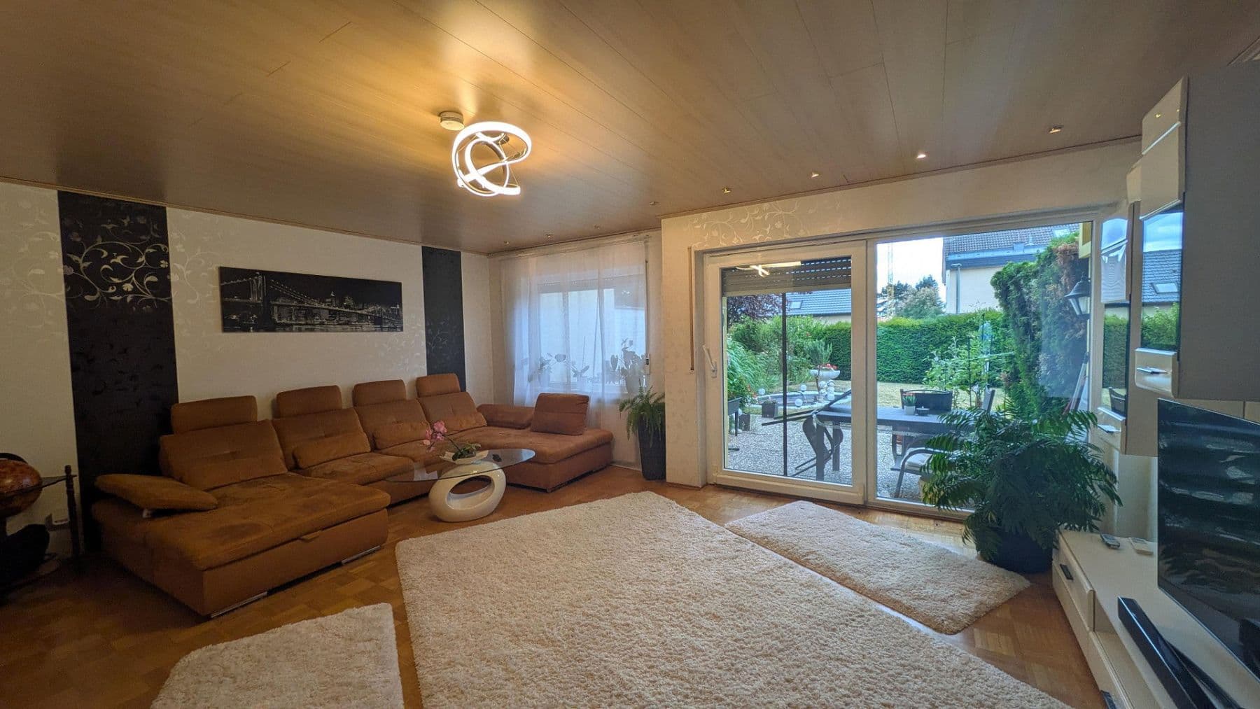Prodej domu 139 m², pozemek 318 m², Flörsheim, Hessen Prodej domu 139 m², pozemek 318 m², Flörsheim, Hessen
