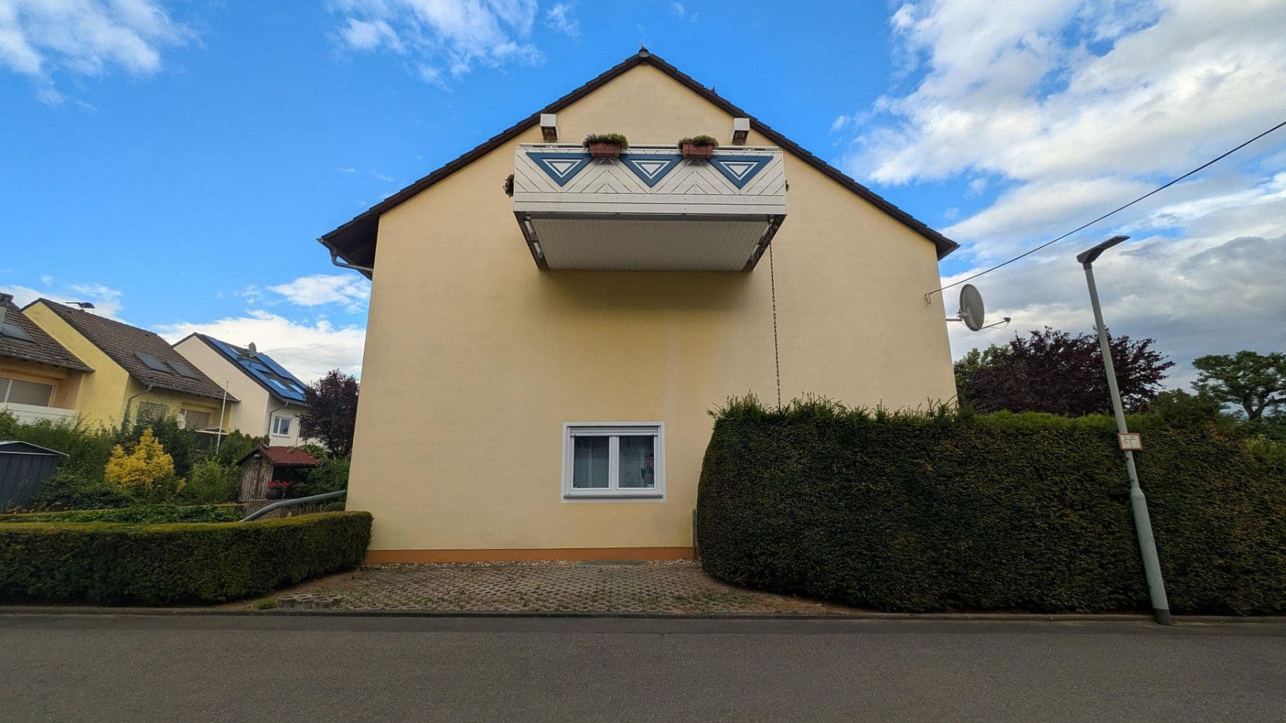 Prodej domu 139 m², pozemek 318 m², Flörsheim, Hessen Prodej domu 139 m², pozemek 318 m², Flörsheim, Hessen
