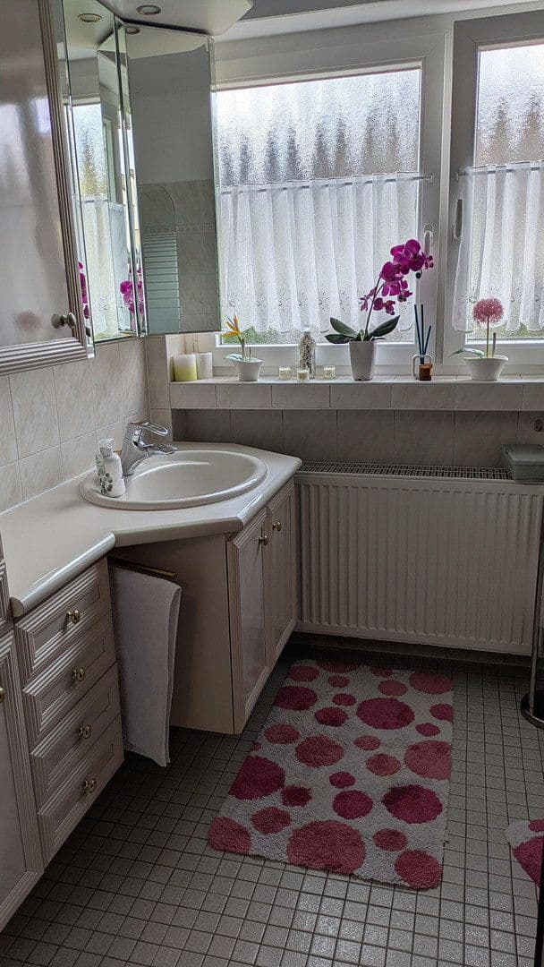 Prodej domu 139 m², pozemek 318 m², Flörsheim, Hessen Prodej domu 139 m², pozemek 318 m², Flörsheim, Hessen