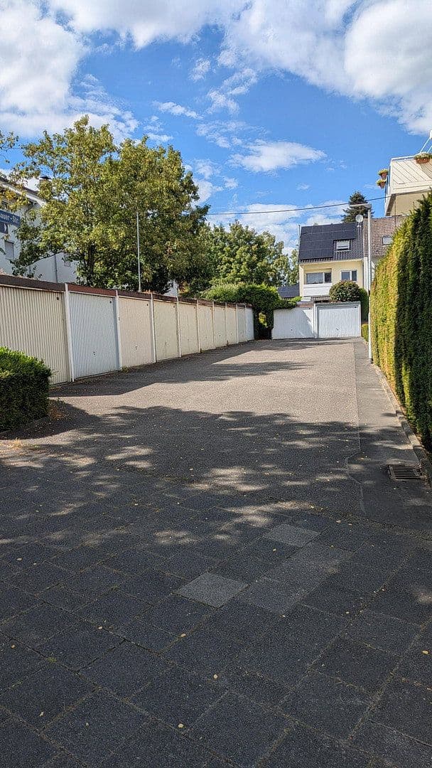 Prodej domu 139 m², pozemek 318 m², Flörsheim, Hessen Prodej domu 139 m², pozemek 318 m², Flörsheim, Hessen