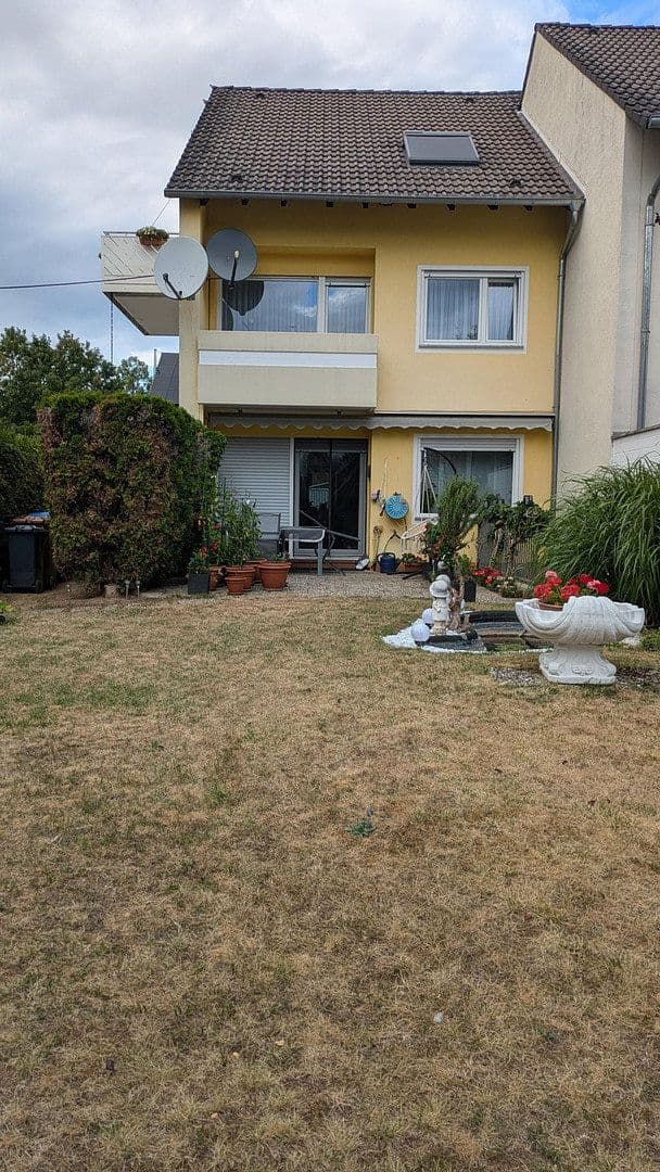 Prodej domu 139 m², pozemek 318 m², Flörsheim, Hessen Prodej domu 139 m², pozemek 318 m², Flörsheim, Hessen