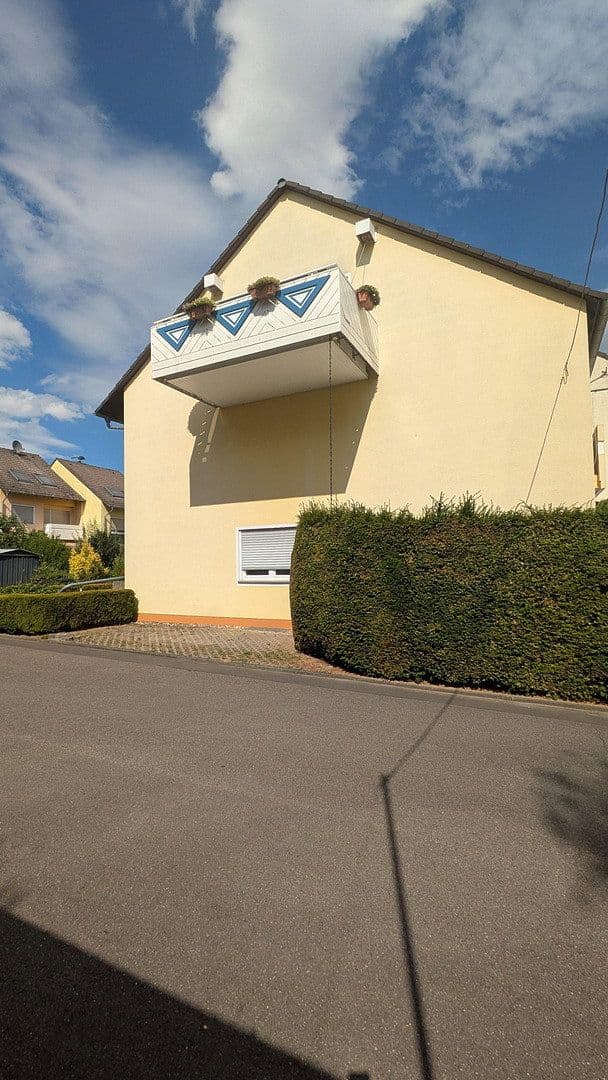Prodej domu 139 m², pozemek 318 m², Flörsheim, Hessen Prodej domu 139 m², pozemek 318 m², Flörsheim, Hessen