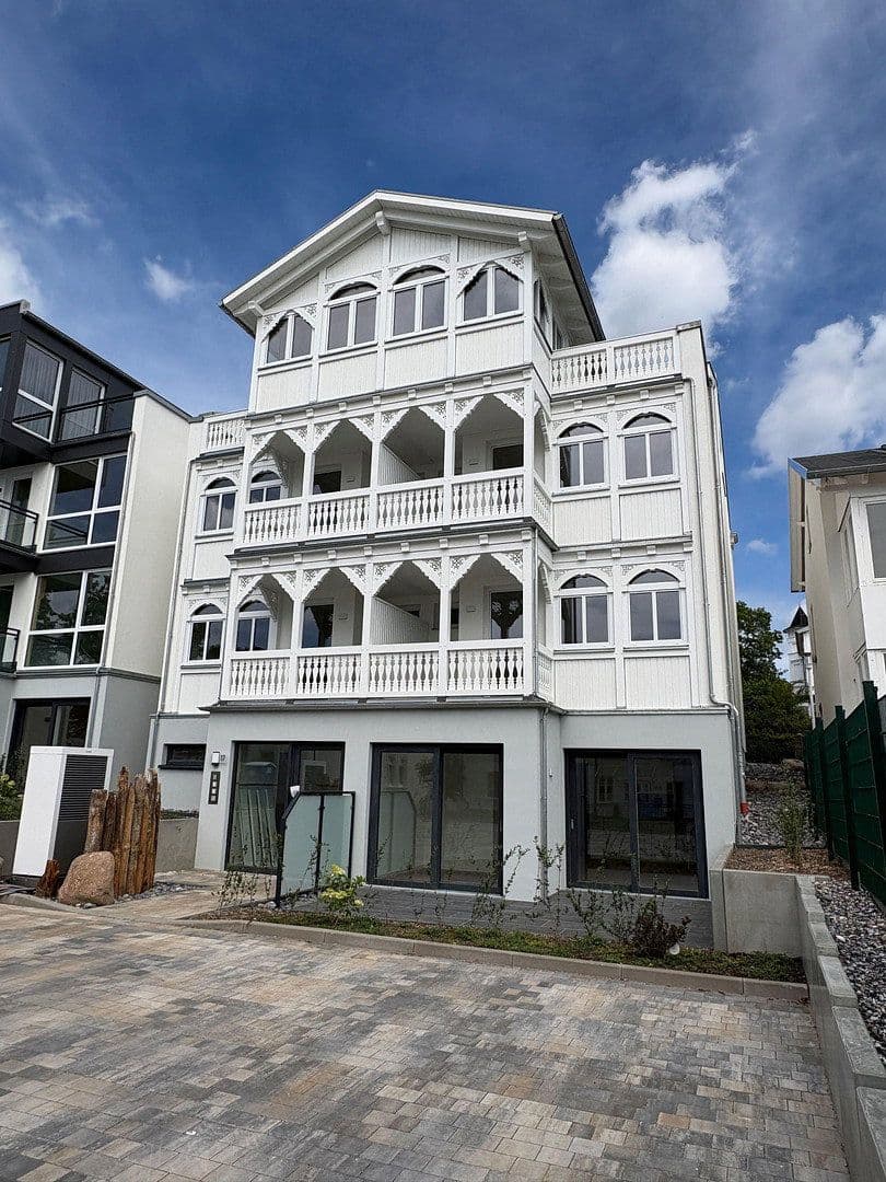 Prodej bytu 4+1 112 m², Ringstraße 17, Sassnitz, Mecklenburg-Vorpommern Prodej bytu 4+1 112 m², Ringstraße 17, Sassnitz, Mecklenburg-Vorpommern