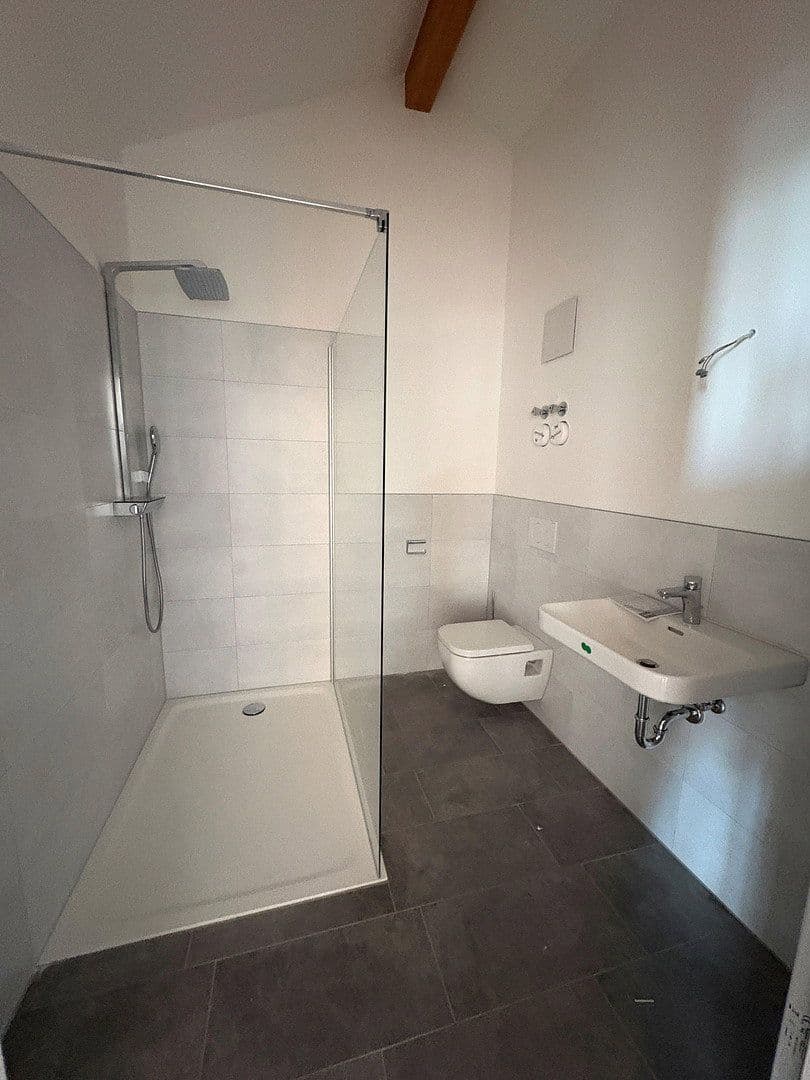 Prodej bytu 4+1 112 m², Ringstraße 17, Sassnitz, Mecklenburg-Vorpommern Prodej bytu 4+1 112 m², Ringstraße 17, Sassnitz, Mecklenburg-Vorpommern