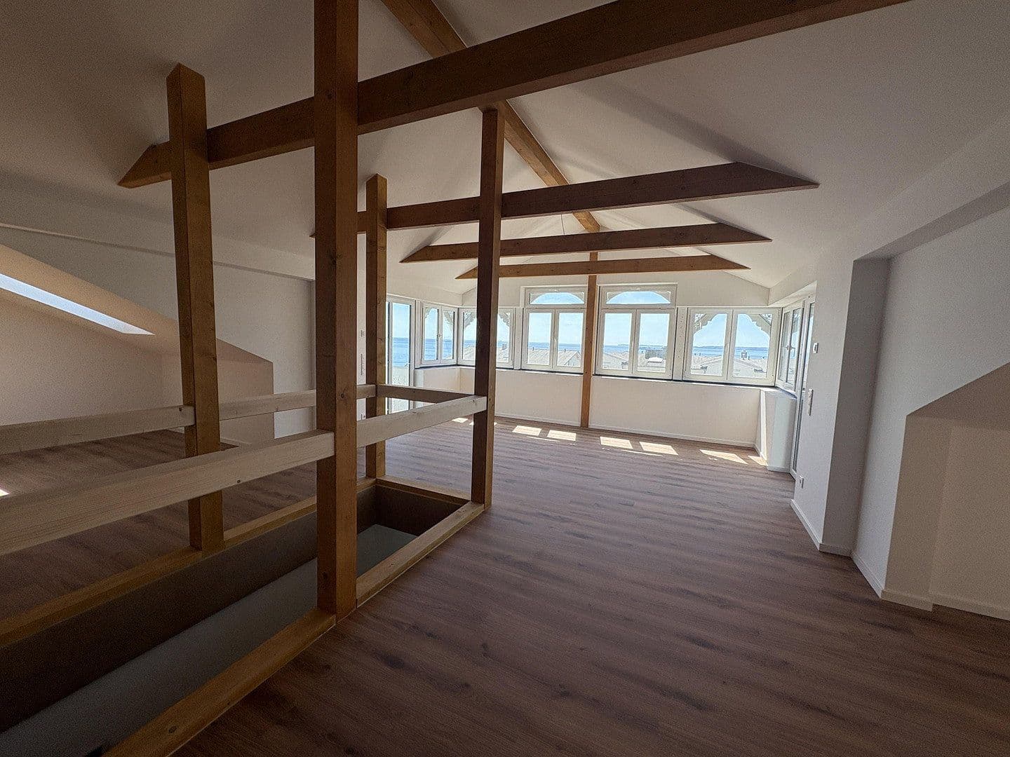 Prodej bytu 4+1 112 m², Ringstraße 17, Sassnitz, Mecklenburg-Vorpommern Prodej bytu 4+1 112 m², Ringstraße 17, Sassnitz, Mecklenburg-Vorpommern