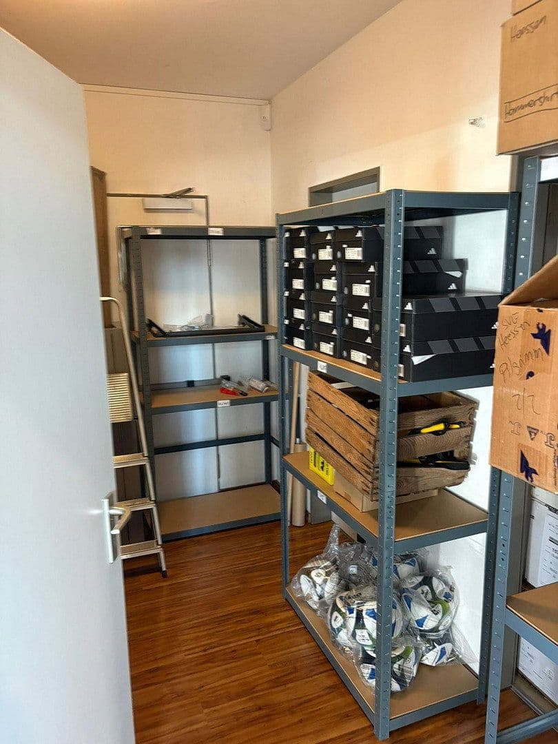 Pronájem nebytového prostoru 201 m², Hamm, Severní Porýní-Vestfálsko Pronájem nebytového prostoru 201 m², Hamm, Severní Porýní-Vestfálsko