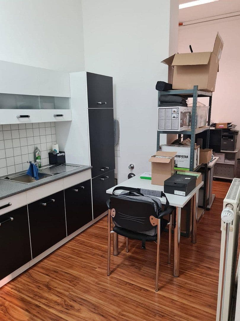 Pronájem nebytového prostoru 201 m², Hamm, Severní Porýní-Vestfálsko Pronájem nebytového prostoru 201 m², Hamm, Severní Porýní-Vestfálsko