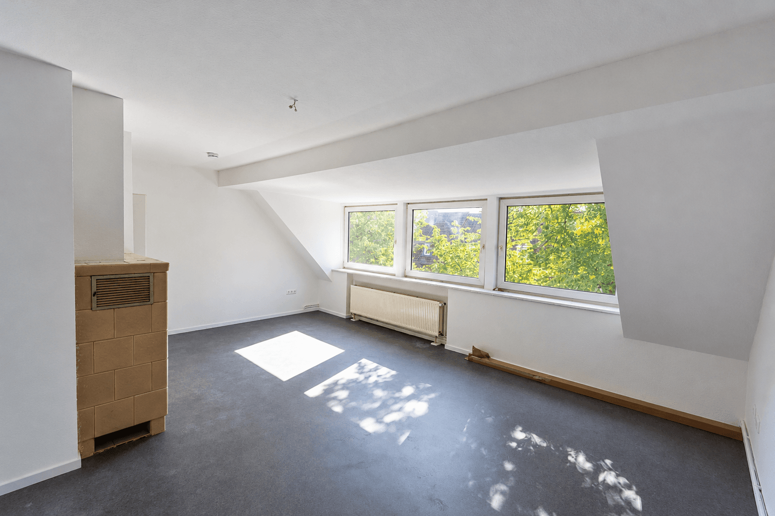Pronájem bytu 4+1 79 m², Burgdorf, Dolní Sasko Pronájem bytu 4+1 79 m², Burgdorf, Dolní Sasko