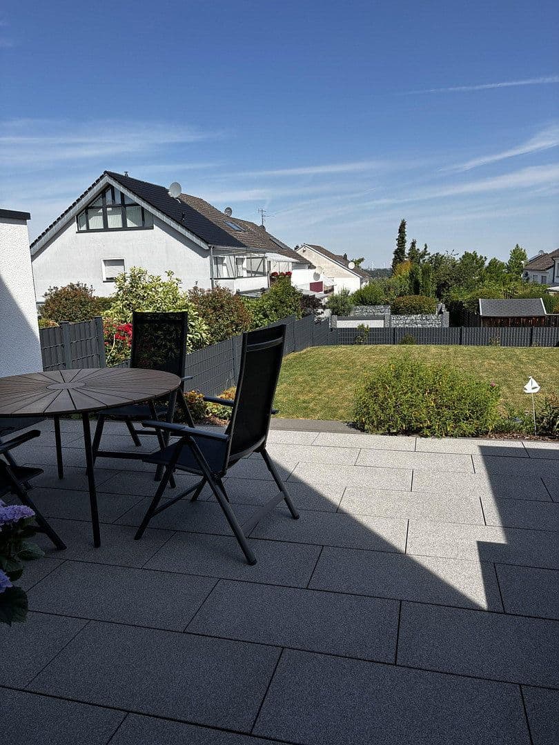 Pronájem domu 148 m², pozemek 340 m², An der Eisenkaul 21 a, Euskirchen, Severní Porýní-Vestfálsko Pronájem domu 148 m², pozemek 340 m², An der Eisenkaul 21 a, Euskirchen, Severní Porýní-Vestfálsko