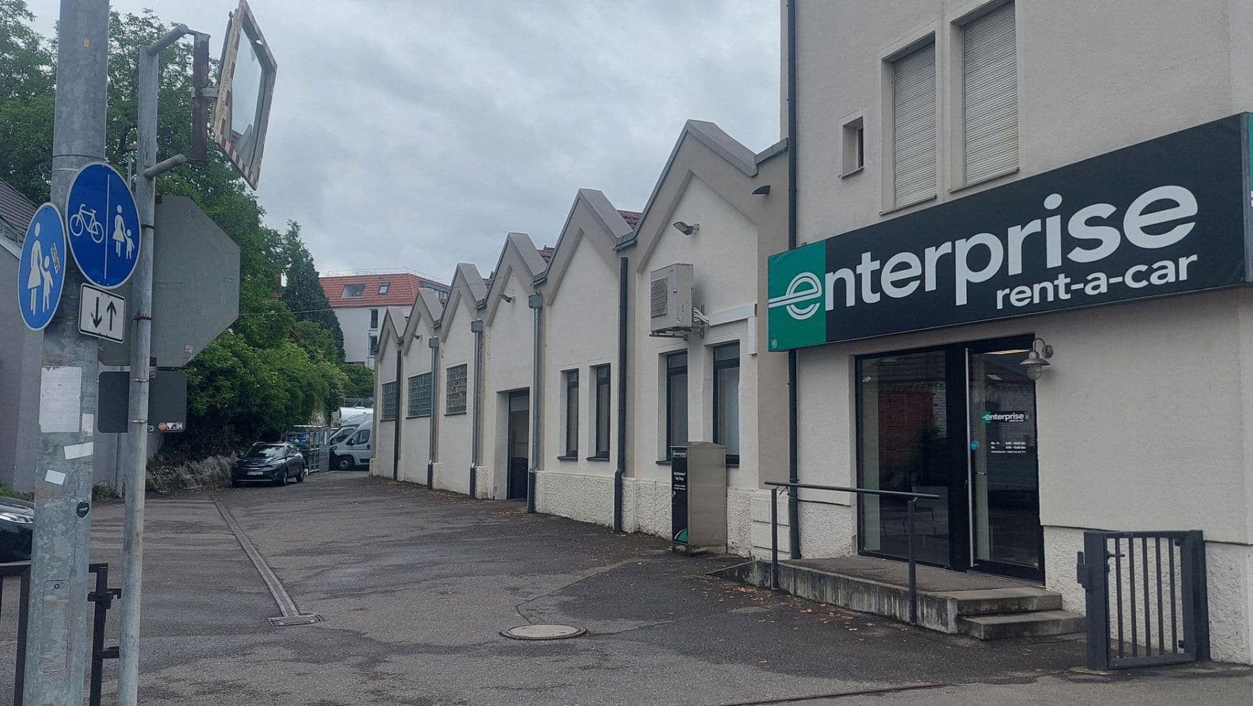 Pronájem nebytového prostoru 460 m², Konrad-Adenauer-Str. 49, Reutlingen, Bádensko-Württembersko Pronájem nebytového prostoru 460 m², Konrad-Adenauer-Str. 49, Reutlingen, Bádensko-Württembersko