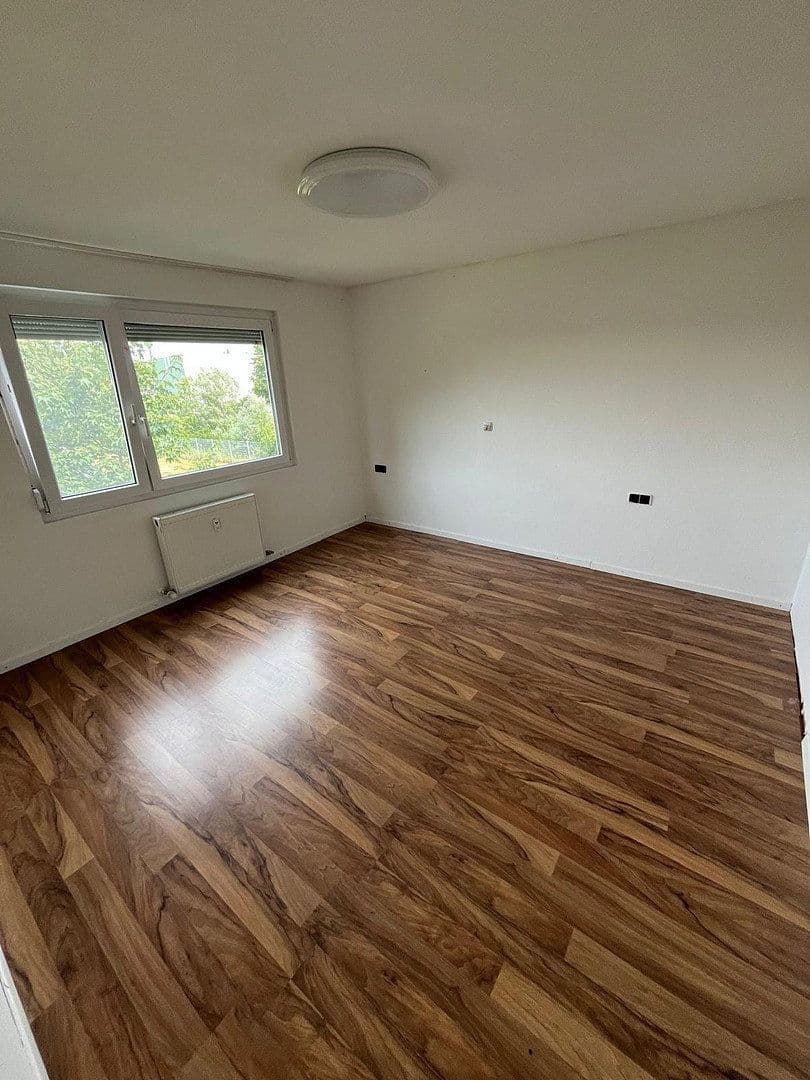 Prodej bytu 3+1 76 m², Ebersbach an der Fils, Bádensko-Württembersko Prodej bytu 3+1 76 m², Ebersbach an der Fils, Bádensko-Württembersko