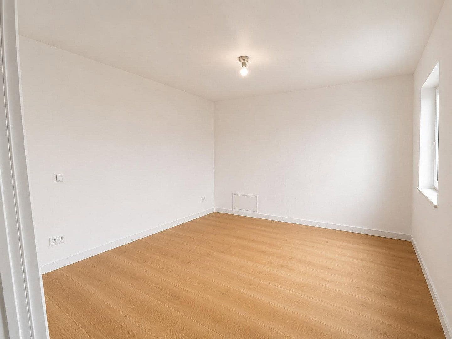 Pronájem bytu 2+1 67 m², Hintergasse 17, Frankenthal, Porýní-Falc Pronájem bytu 2+1 67 m², Hintergasse 17, Frankenthal, Porýní-Falc