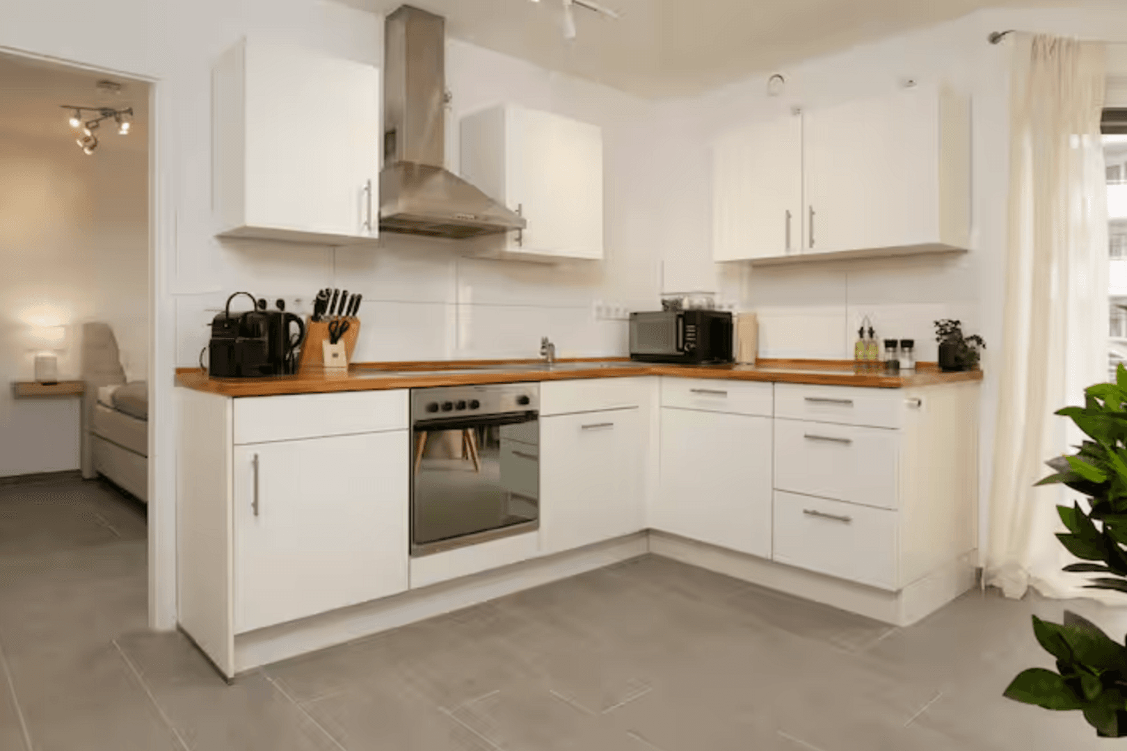 Pronájem bytu 1+kk 46 m², Schwetzinger Str. 54, Mannheim, Bádensko-Württembersko Pronájem bytu 1+kk 46 m², Schwetzinger Str. 54, Mannheim, Bádensko-Württembersko