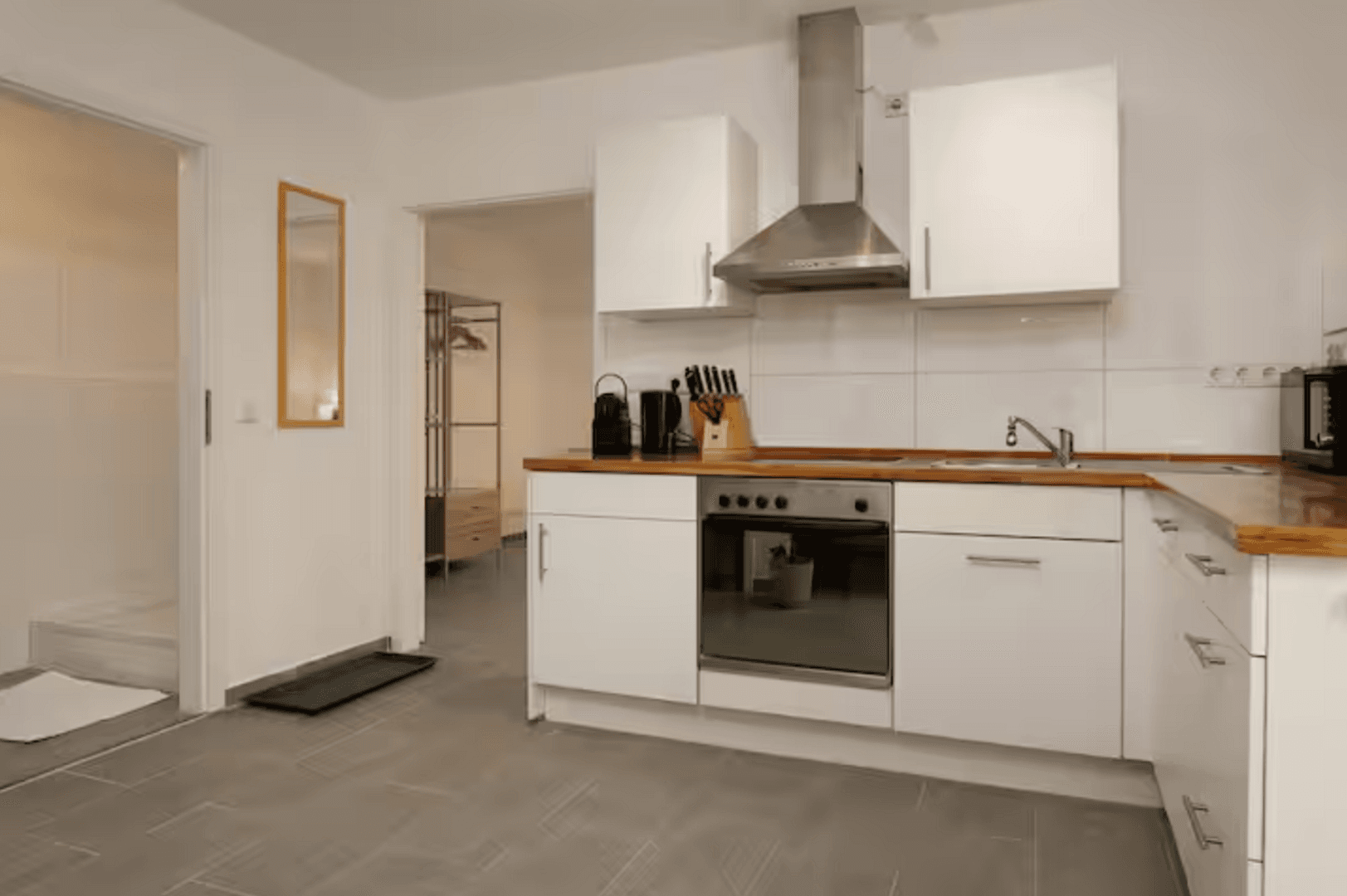 Pronájem bytu 1+kk 46 m², Schwetzinger Str. 54, Mannheim, Bádensko-Württembersko Pronájem bytu 1+kk 46 m², Schwetzinger Str. 54, Mannheim, Bádensko-Württembersko