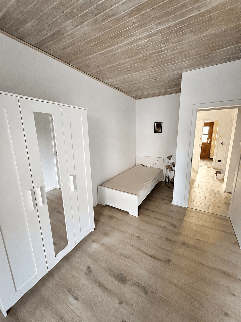 Pronájem bytu 18 m², Erlanger Straße 7, Spardorf, Bavorsko Pronájem bytu 18 m², Erlanger Straße 7, Spardorf, Bavorsko