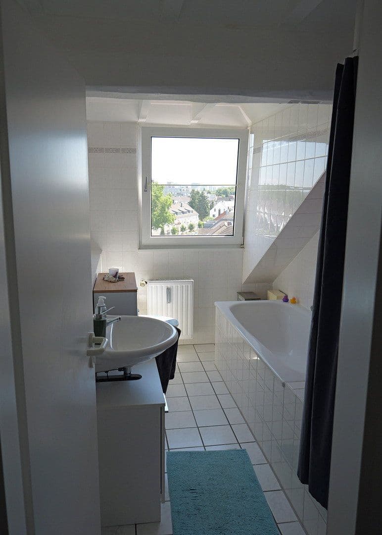 Prodej bytu 2+1 61 m², Viktoriastr. 13, Köln, Severní Porýní-Vestfálsko Prodej bytu 2+1 61 m², Viktoriastr. 13, Köln, Severní Porýní-Vestfálsko
