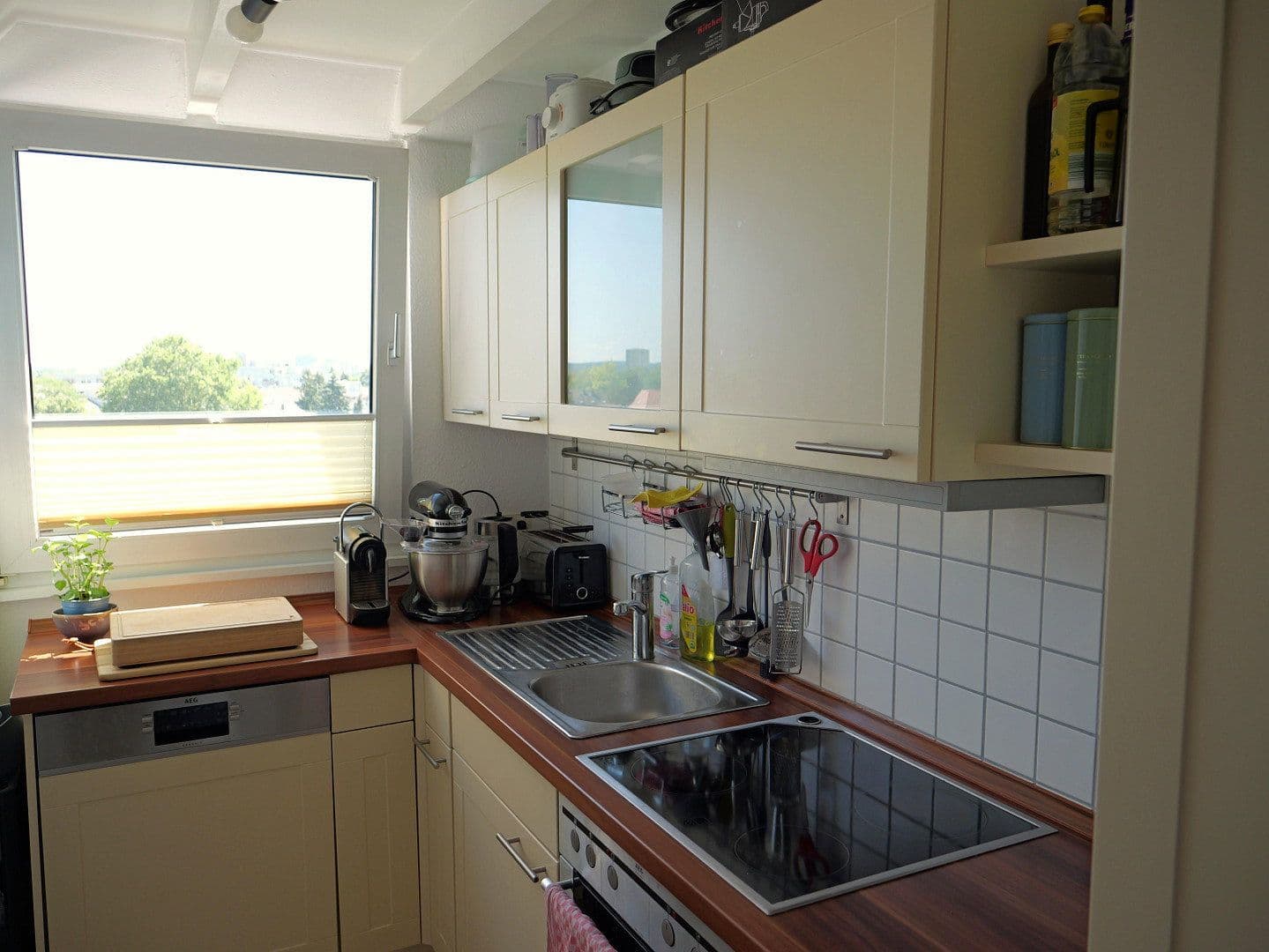 Prodej bytu 2+1 61 m², Viktoriastr. 13, Köln, Severní Porýní-Vestfálsko Prodej bytu 2+1 61 m², Viktoriastr. 13, Köln, Severní Porýní-Vestfálsko