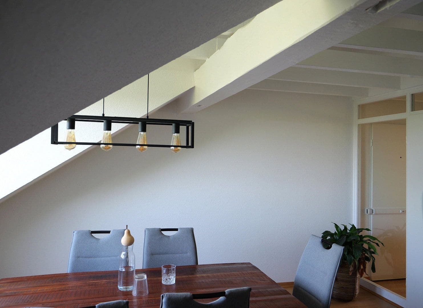 Prodej bytu 2+1 61 m², Viktoriastr. 13, Köln, Severní Porýní-Vestfálsko Prodej bytu 2+1 61 m², Viktoriastr. 13, Köln, Severní Porýní-Vestfálsko