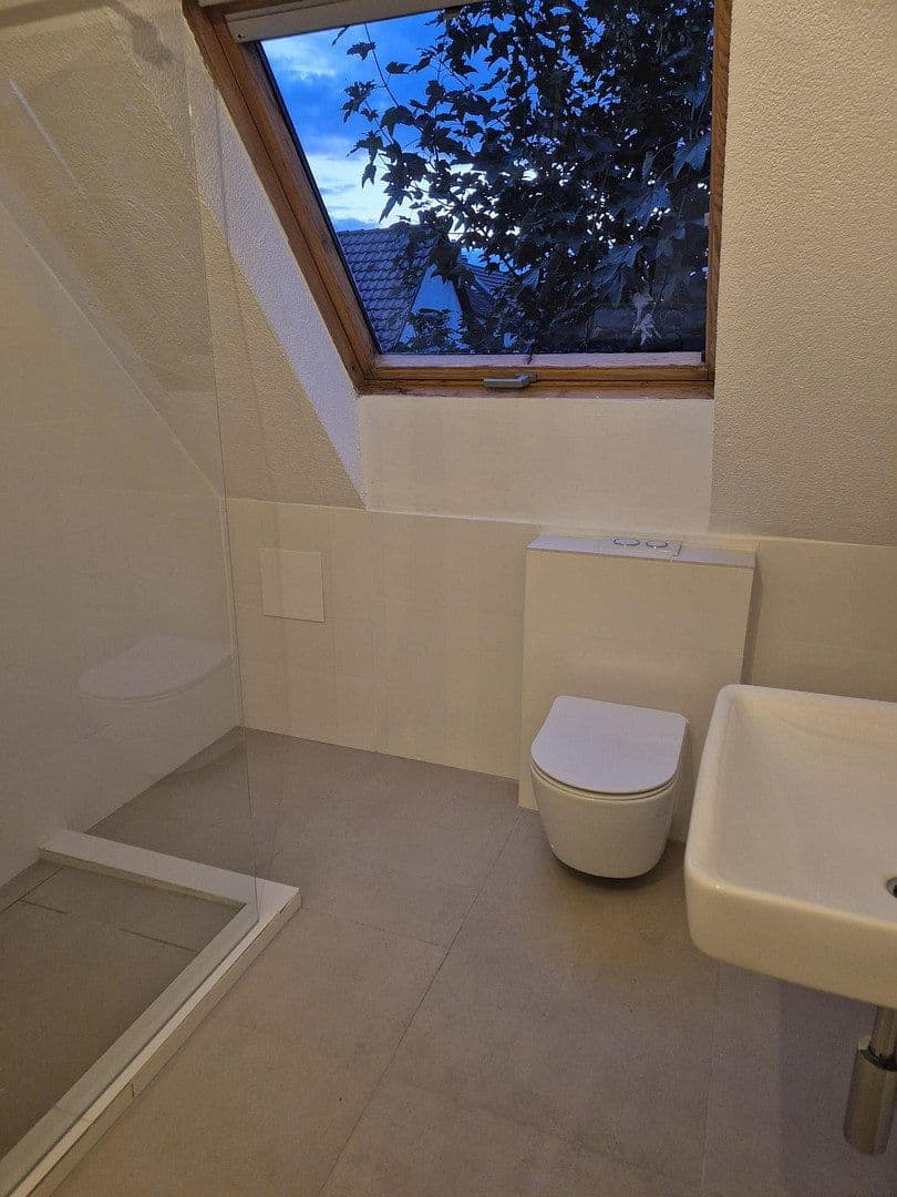 Pronájem bytu 3+1 79 m², Konstanz, Bádensko-Württembersko Pronájem bytu 3+1 79 m², Konstanz, Bádensko-Württembersko