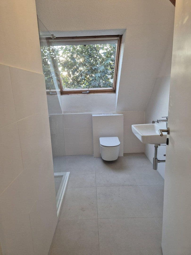 Pronájem bytu 3+1 79 m², Konstanz, Bádensko-Württembersko Pronájem bytu 3+1 79 m², Konstanz, Bádensko-Württembersko