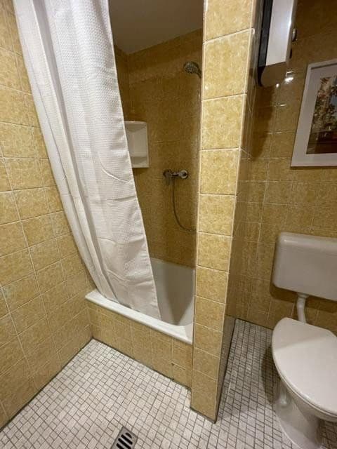 Pronájem bytu 1+kk 40 m², Rheinallee 8, Bad Hönningen, Porýní-Falc Pronájem bytu 1+kk 40 m², Rheinallee 8, Bad Hönningen, Porýní-Falc