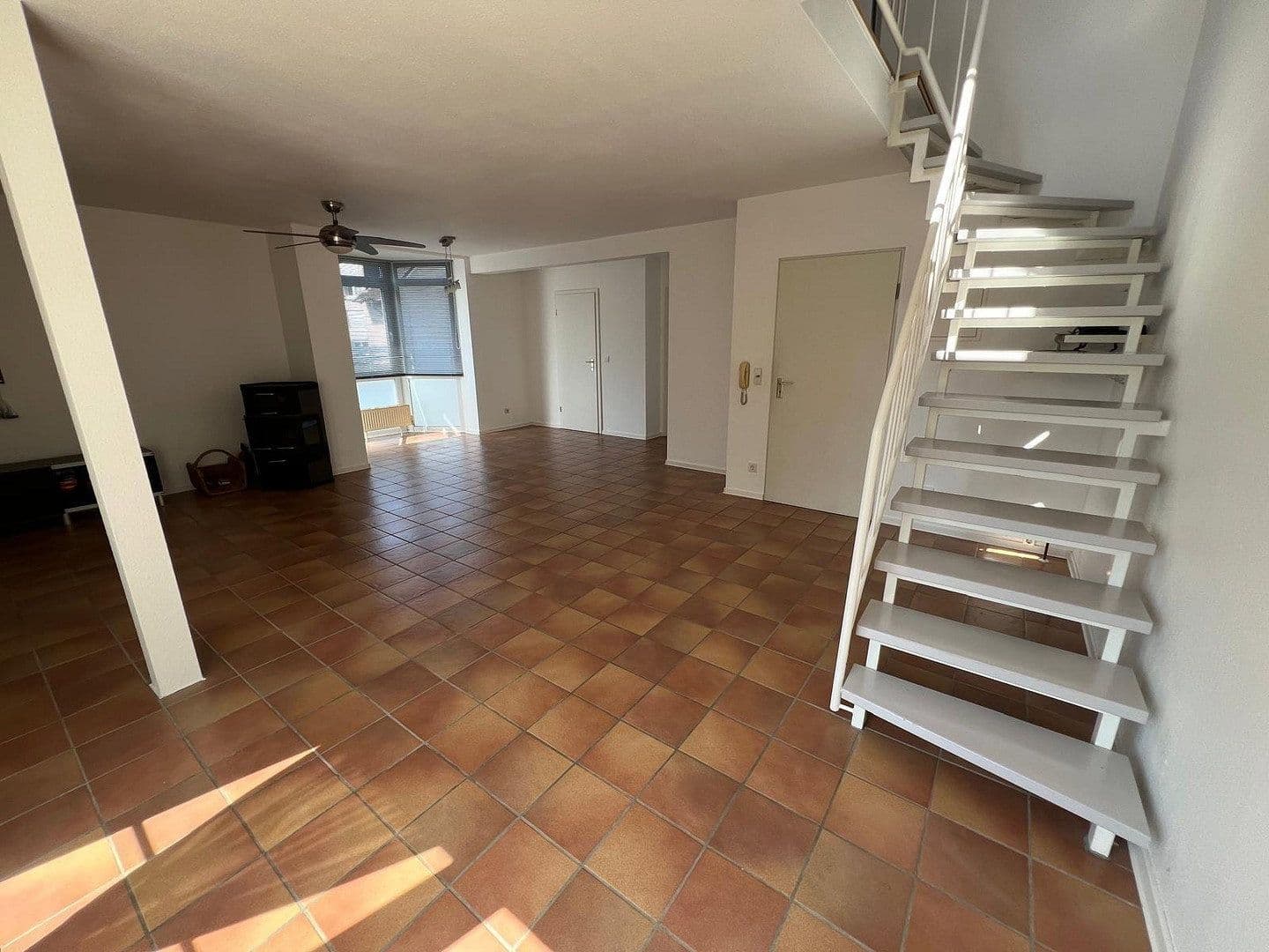 Pronájem bytu 2+1 79 m², Rosmarinheide 18a, Troisdorf, Severní Porýní-Vestfálsko Pronájem bytu 2+1 79 m², Rosmarinheide 18a, Troisdorf, Severní Porýní-Vestfálsko