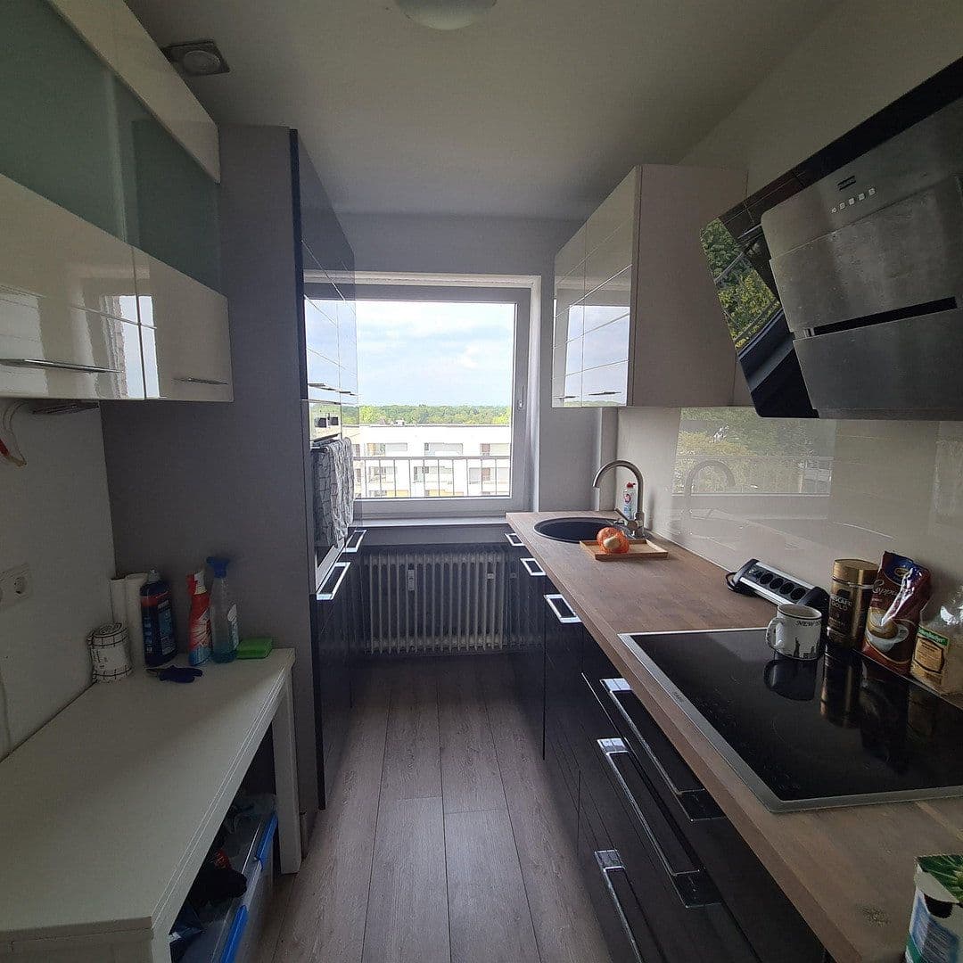 Prodej bytu 3+1 77 m², Heinrich-Hoerle-Str. 25, Köln, Severní Porýní-Vestfálsko Prodej bytu 3+1 77 m², Heinrich-Hoerle-Str. 25, Köln, Severní Porýní-Vestfálsko