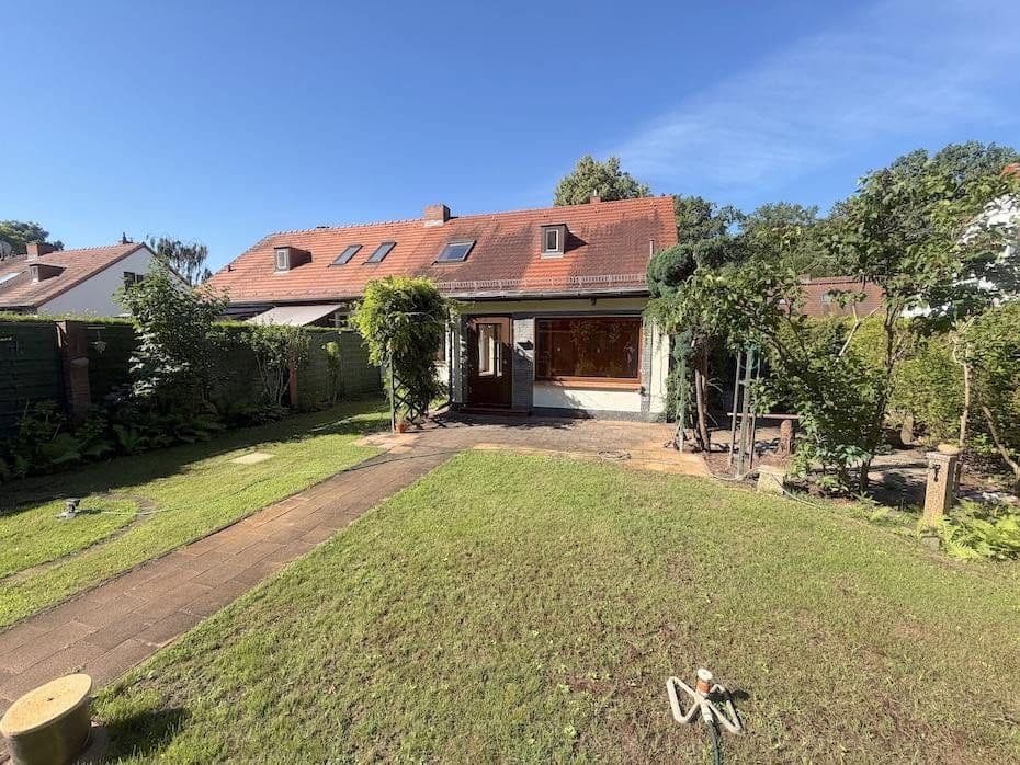 Prodej domu 115 m², pozemek 518 m², Potsdam, Braniborsko Prodej domu 115 m², pozemek 518 m², Potsdam, Braniborsko