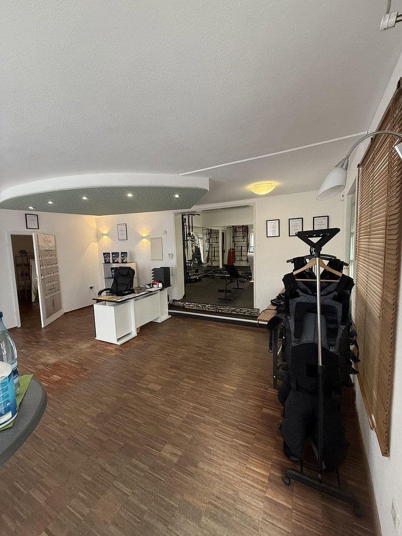 Pronájem kanceláře 91 m², Rosenstr. 1, Schwäbisch Gmünd, Bádensko-Württembersko Pronájem kanceláře 91 m², Rosenstr. 1, Schwäbisch Gmünd, Bádensko-Württembersko