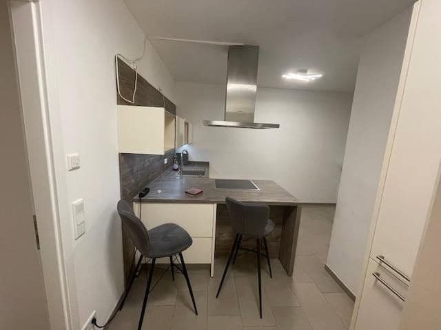 Pronájem bytu 1+1 51 m², Fuchstanzstr. 30, Frankfurt, Hessen Pronájem bytu 1+1 51 m², Fuchstanzstr. 30, Frankfurt, Hessen