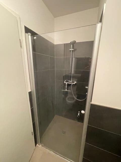 Pronájem bytu 1+1 51 m², Fuchstanzstr. 30, Frankfurt, Hessen Pronájem bytu 1+1 51 m², Fuchstanzstr. 30, Frankfurt, Hessen
