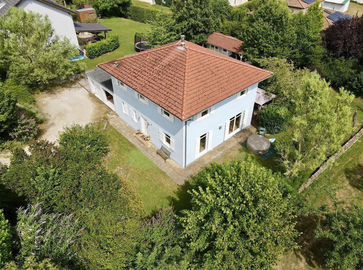 Prodej domu 160 m², pozemek 1.357 m², Ralingen, Porýní-Falc Prodej domu 160 m², pozemek 1.357 m², Ralingen, Porýní-Falc