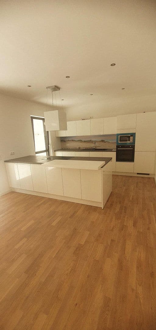 Prodej domu 396 m², pozemek 727 m², Rüsselsheim am Main, Hessen Prodej domu 396 m², pozemek 727 m², Rüsselsheim am Main, Hessen