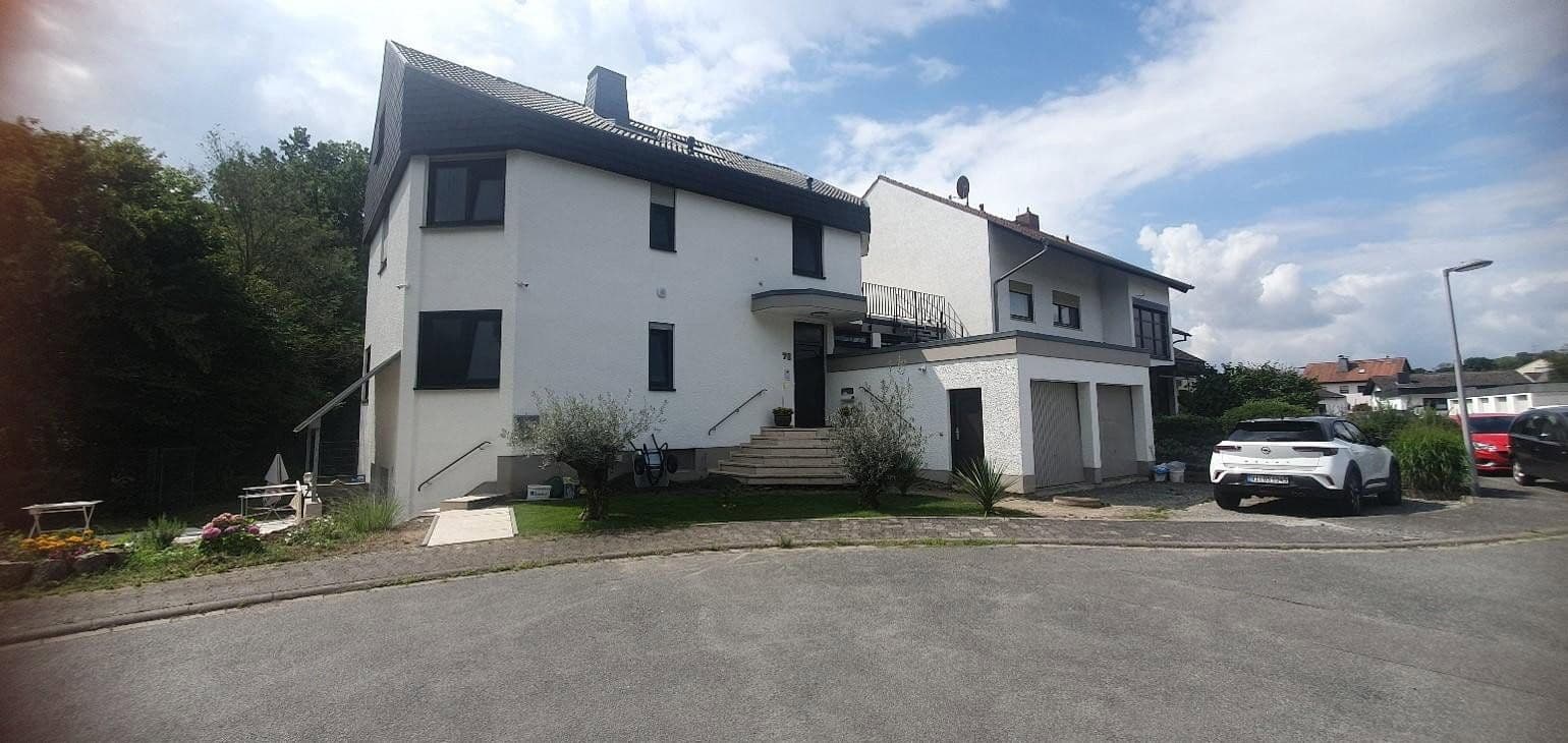 Prodej domu 396 m², pozemek 727 m², Rüsselsheim am Main, Hessen Prodej domu 396 m², pozemek 727 m², Rüsselsheim am Main, Hessen