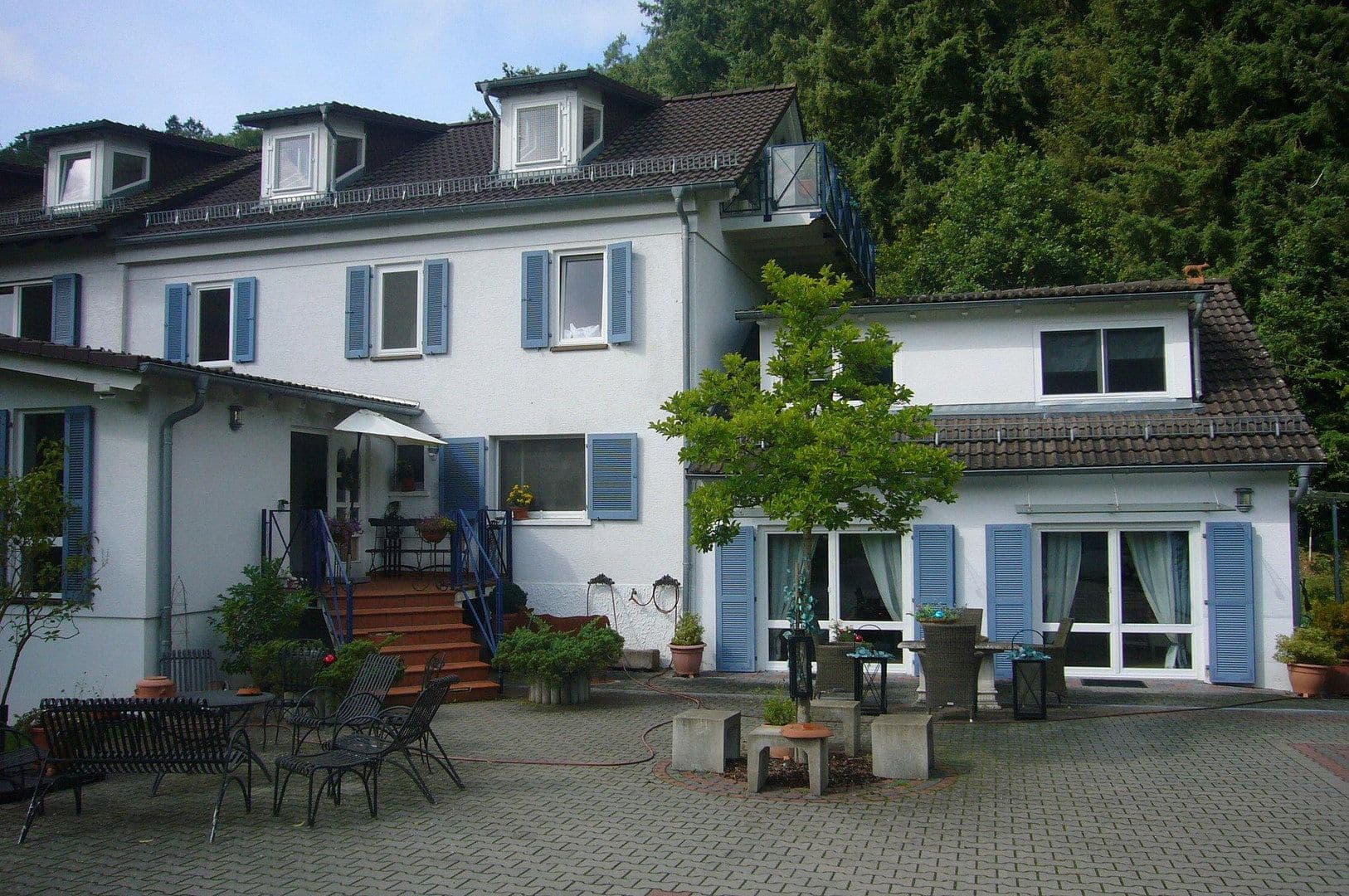 Prodej domu 400 m², pozemek 6.808 m², Oberzent, Hessen Prodej domu 400 m², pozemek 6.808 m², Oberzent, Hessen