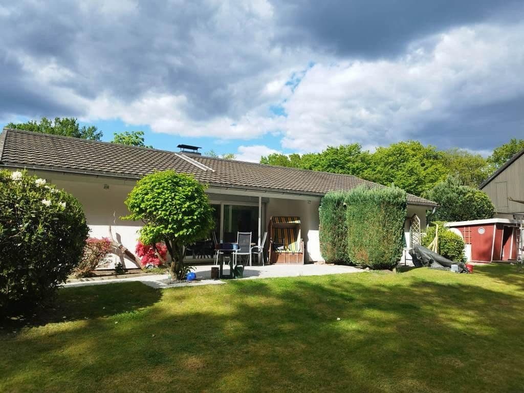 Prodej domu 114 m², pozemek 820 m², Waidmannsring, 5, Quickborn, Šlesvicko-Holštýnsko Prodej domu 114 m², pozemek 820 m², Waidmannsring, 5, Quickborn, Šlesvicko-Holštýnsko