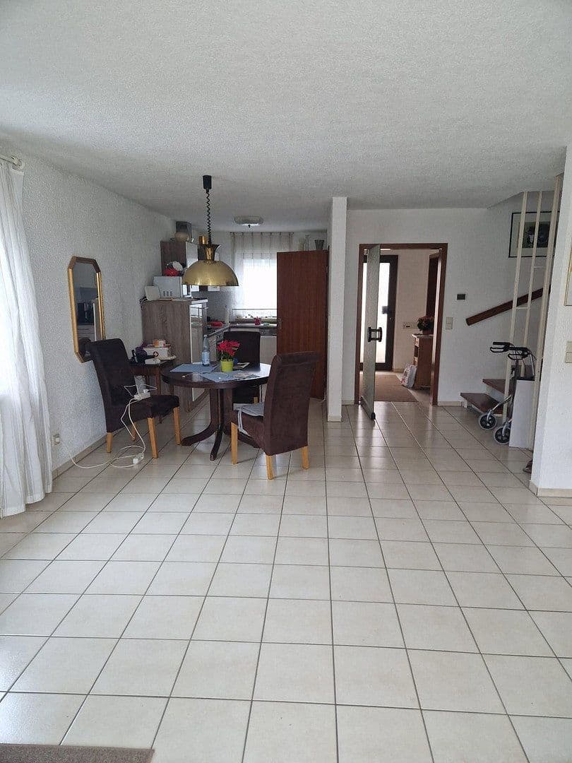 Prodej domu 90 m², pozemek 145 m², Markgröningen, Bádensko-Württembersko Prodej domu 90 m², pozemek 145 m², Markgröningen, Bádensko-Württembersko