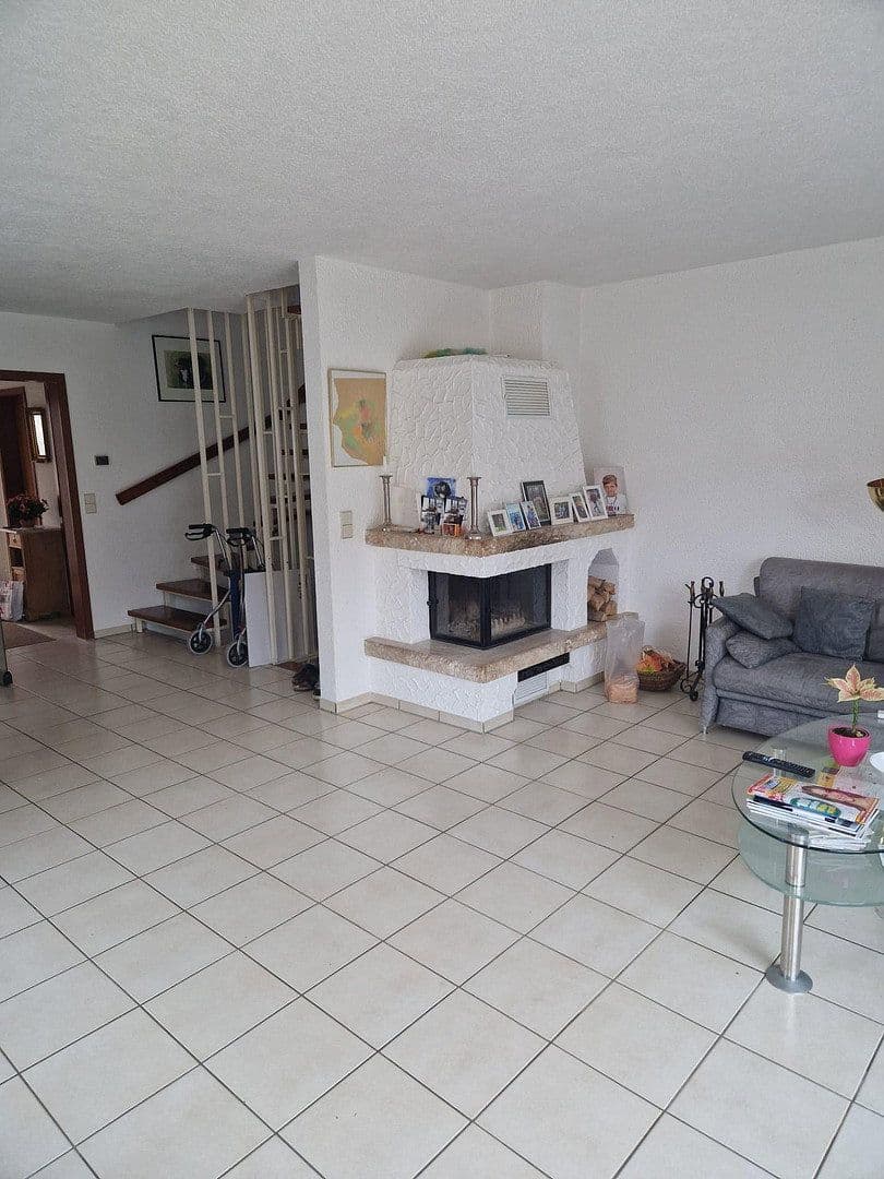 Prodej domu 90 m², pozemek 145 m², Markgröningen, Bádensko-Württembersko Prodej domu 90 m², pozemek 145 m², Markgröningen, Bádensko-Württembersko