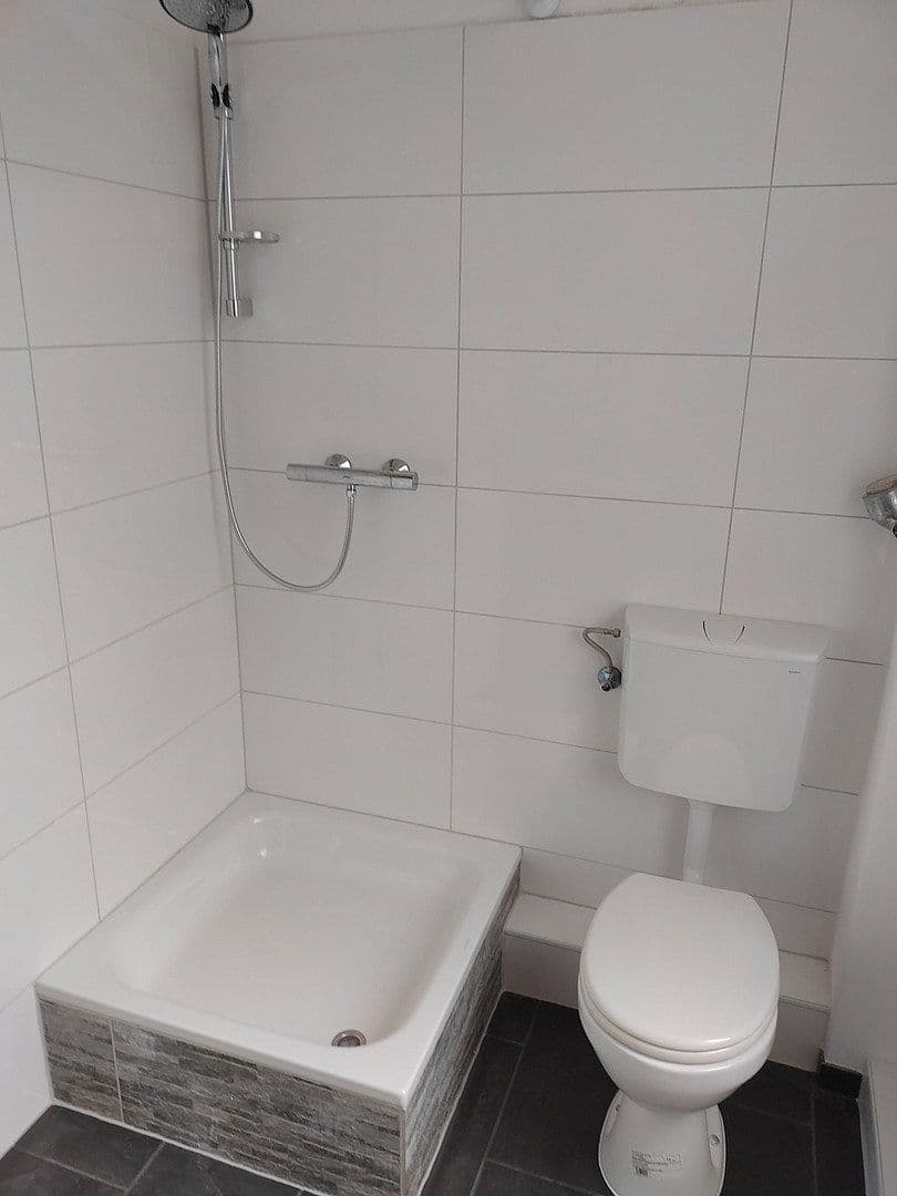 Pronájem bytu 2+1 46 m², Kaiserstraße 59, Kiel, Šlesvicko-Holštýnsko Pronájem bytu 2+1 46 m², Kaiserstraße 59, Kiel, Šlesvicko-Holštýnsko