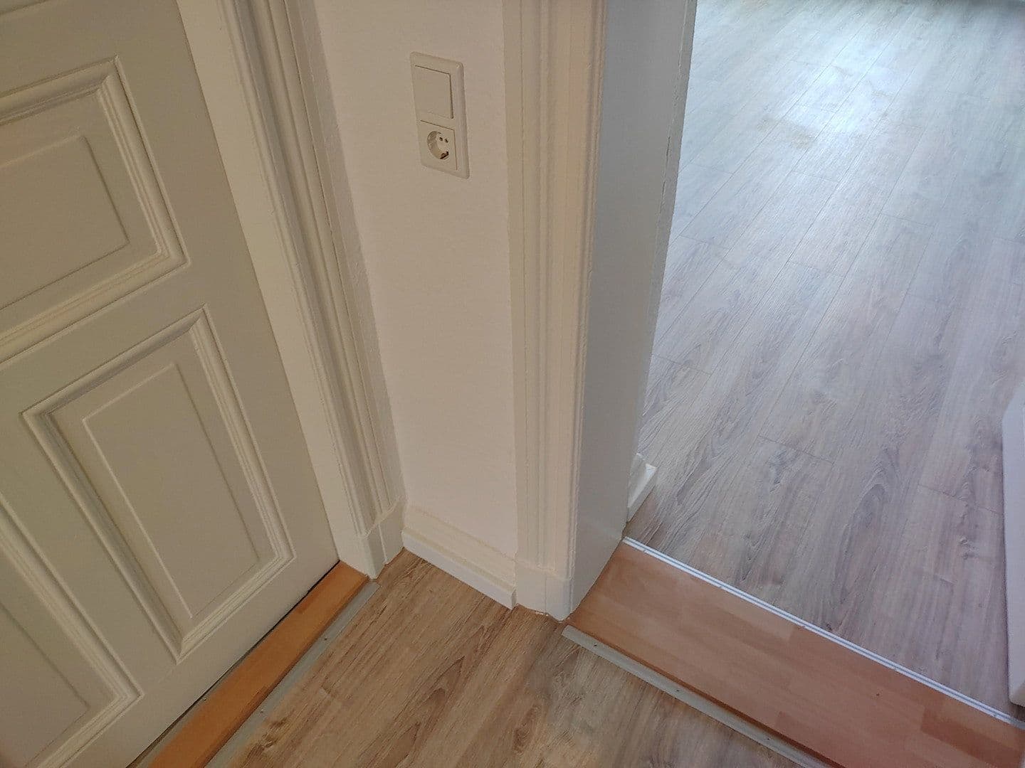 Pronájem bytu 2+1 46 m², Kaiserstraße 59, Kiel, Šlesvicko-Holštýnsko Pronájem bytu 2+1 46 m², Kaiserstraße 59, Kiel, Šlesvicko-Holštýnsko