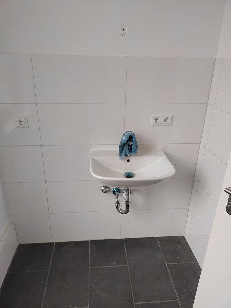 Pronájem bytu 2+1 46 m², Kaiserstraße 59, Kiel, Šlesvicko-Holštýnsko Pronájem bytu 2+1 46 m², Kaiserstraße 59, Kiel, Šlesvicko-Holštýnsko