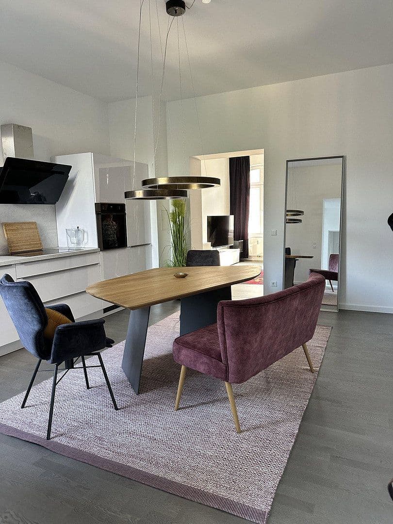 Pronájem bytu 2+1 92 m², Neuss, Severní Porýní-Vestfálsko Pronájem bytu 2+1 92 m², Neuss, Severní Porýní-Vestfálsko