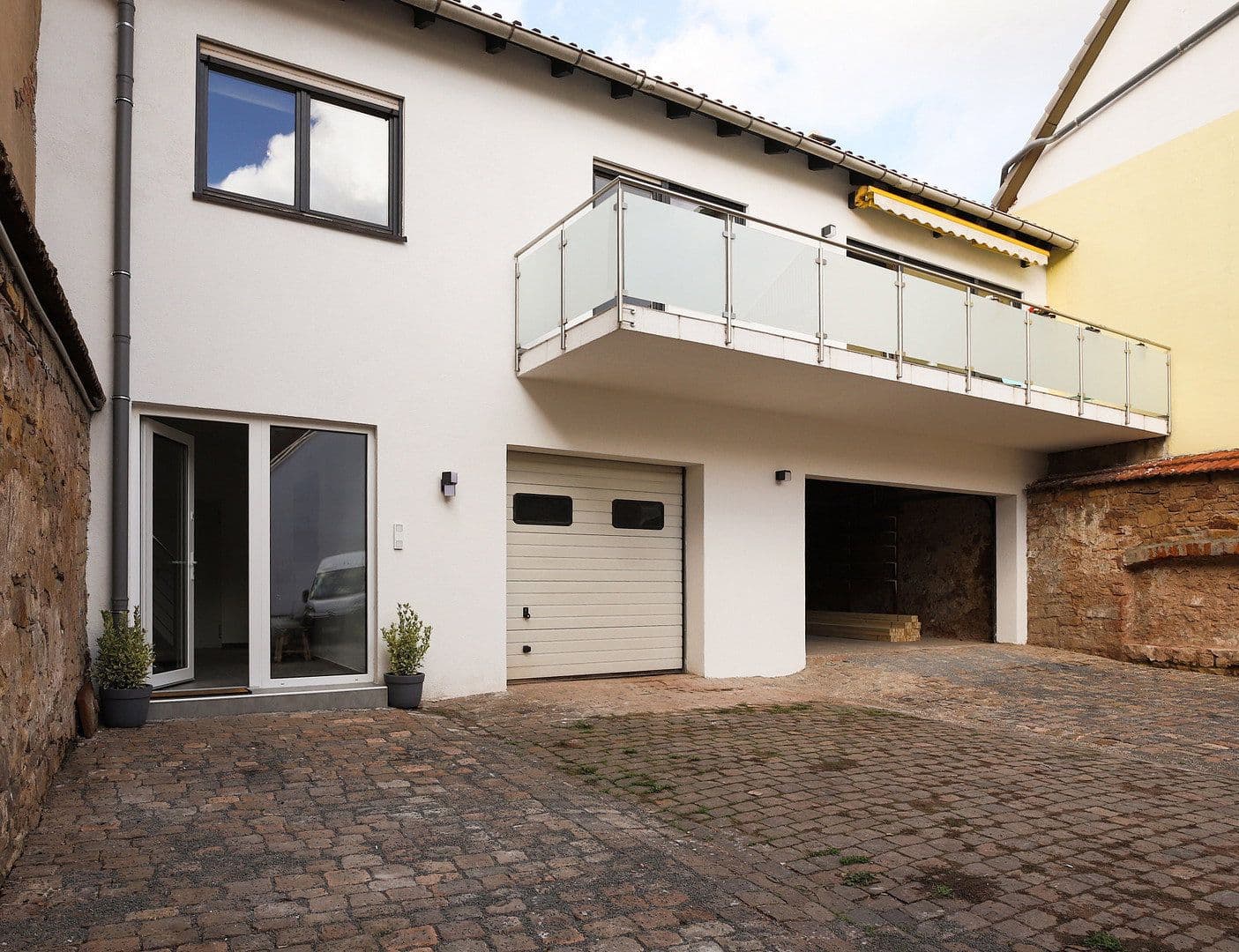 Pronájem bytu 5+1 177 m², Albersweiler, Porýní-Falc Pronájem bytu 5+1 177 m², Albersweiler, Porýní-Falc