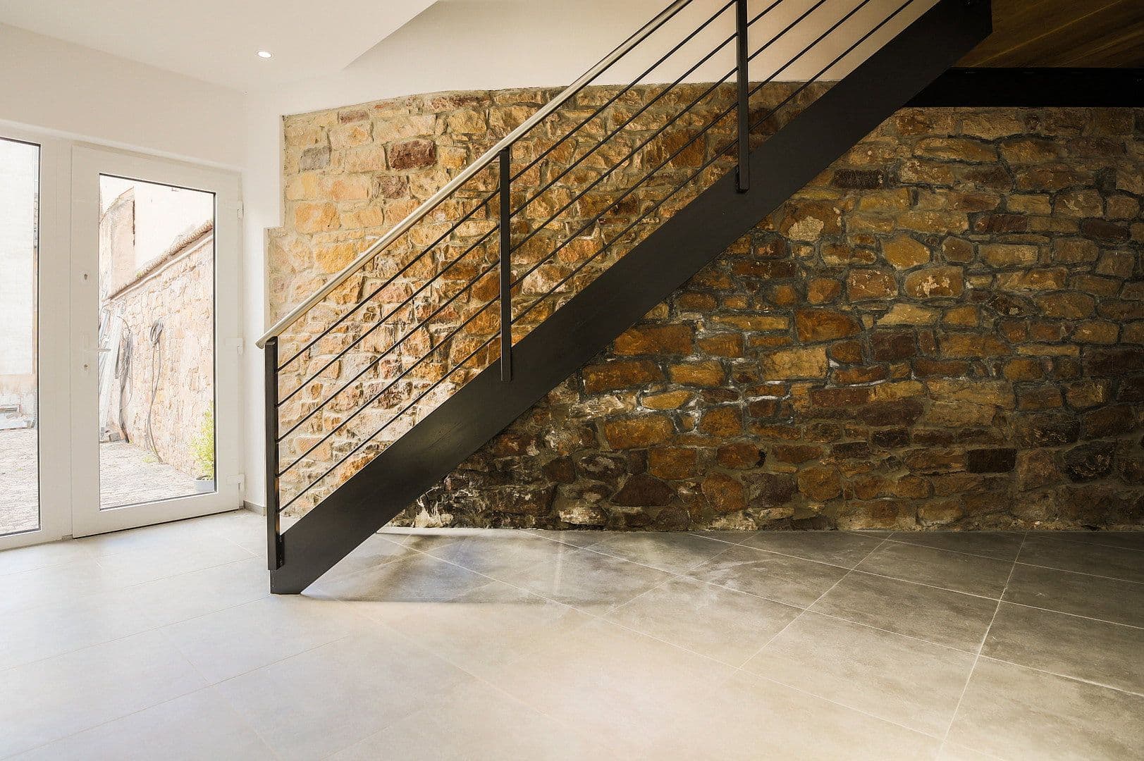Pronájem bytu 5+1 177 m², Albersweiler, Porýní-Falc Pronájem bytu 5+1 177 m², Albersweiler, Porýní-Falc