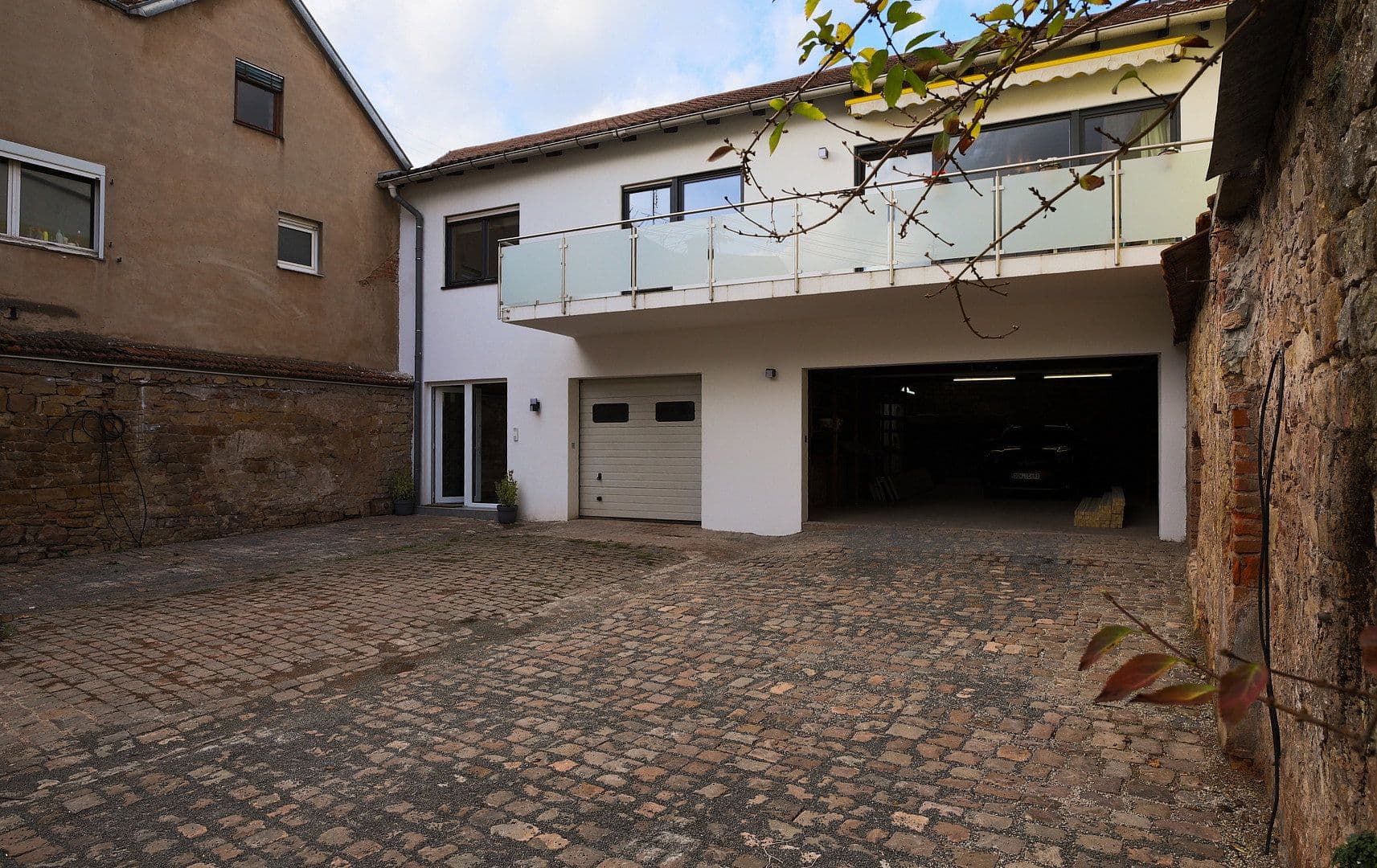 Pronájem bytu 5+1 177 m², Albersweiler, Porýní-Falc Pronájem bytu 5+1 177 m², Albersweiler, Porýní-Falc