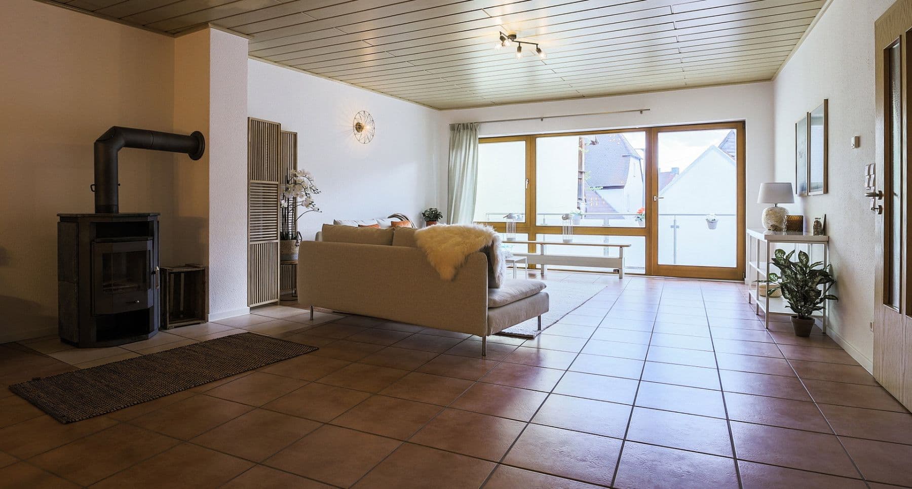 Pronájem bytu 5+1 177 m², Albersweiler, Porýní-Falc Pronájem bytu 5+1 177 m², Albersweiler, Porýní-Falc